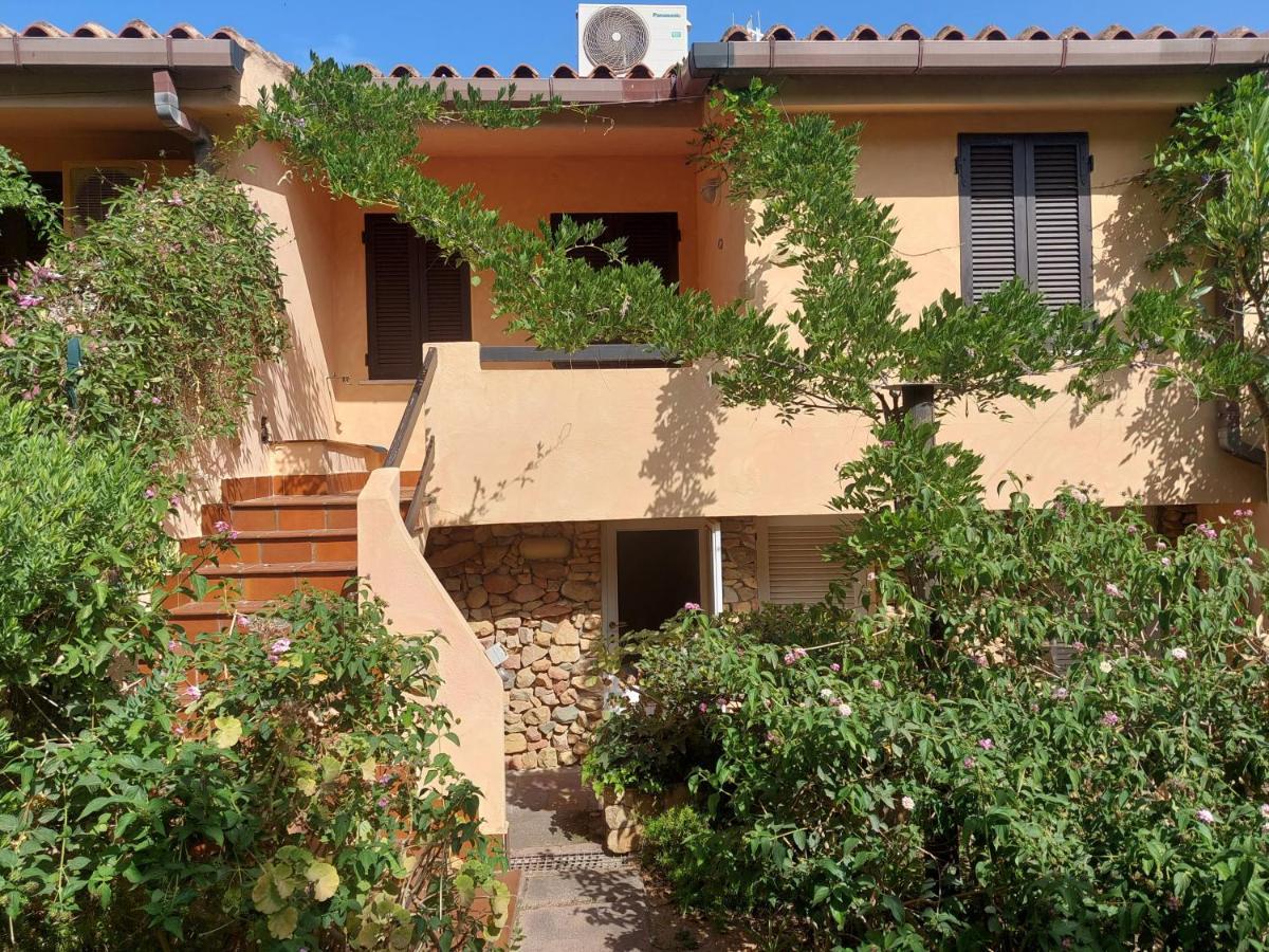 Costa Rei - Casa Vacanza A 200 Mt Dal Mare Exterior photo